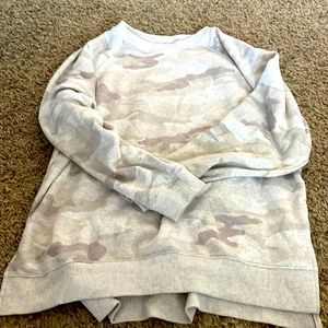 American Eagle Camo Sweatshirt